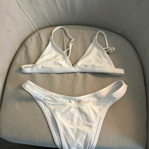 White Triangle Bikini Set - Picture 2 of 2